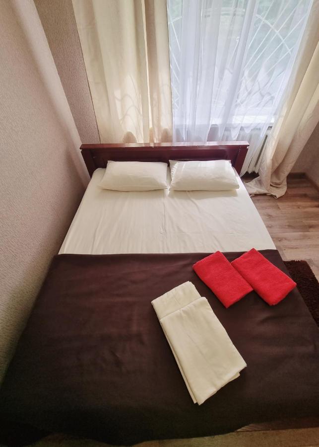2-Кімнатна Квартира У Центрі На Олександра Поля, Шпиталь, 16Лікарня Dnepropetrovsk Exterior foto