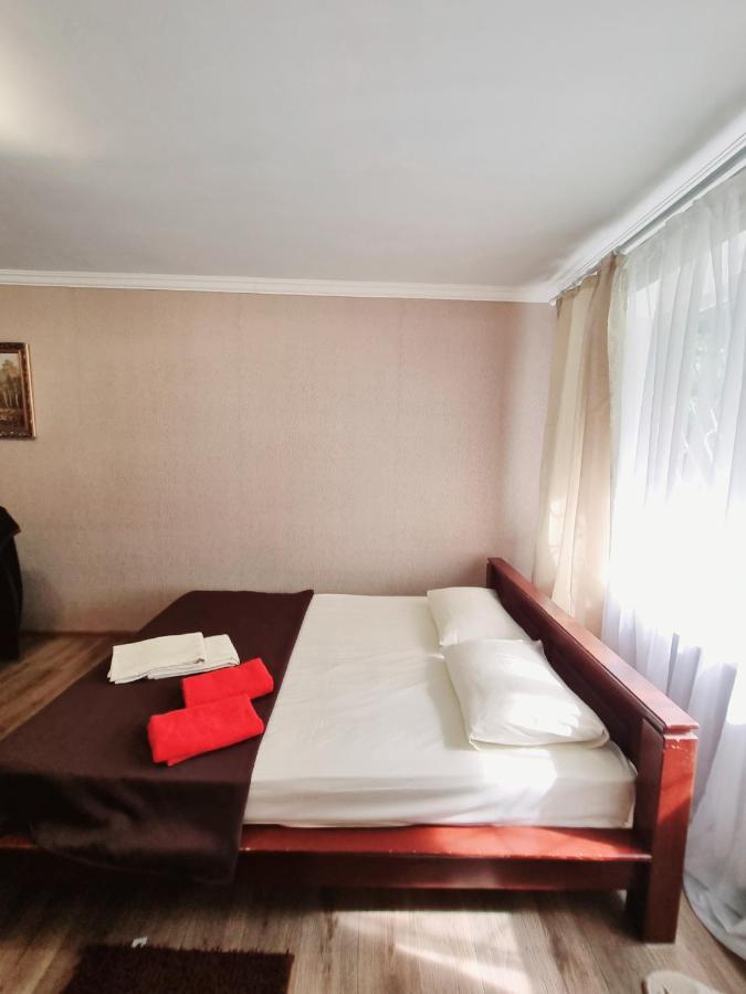 2-Кімнатна Квартира У Центрі На Олександра Поля, Шпиталь, 16Лікарня Dnepropetrovsk Exterior foto
